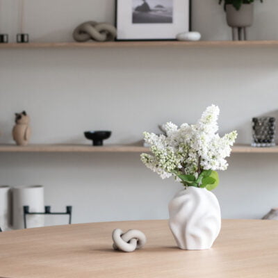 Cooee Vase Drift und Knot dekoriert