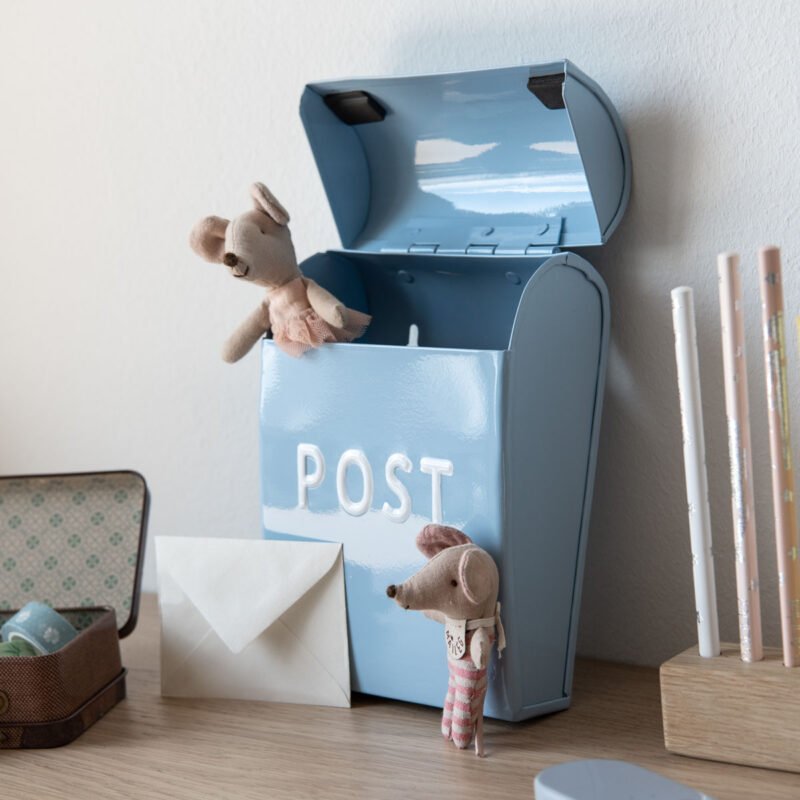 Kinderbriefkasten hellblau