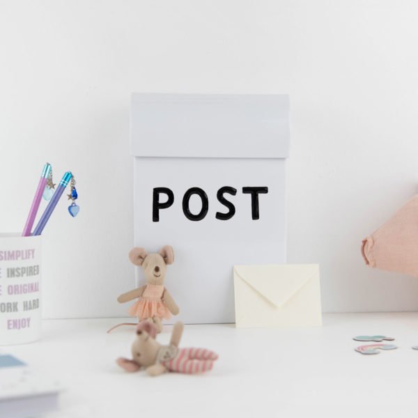 Briefkasten Kinderzimmer weiß, Metall Bruka Design