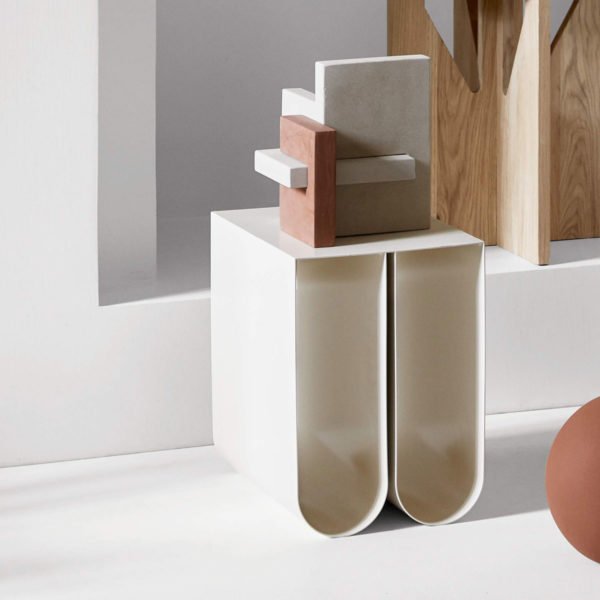 Kristina Dam Beistelltisch Curved Side Table Beige | Weiß – Bild 2