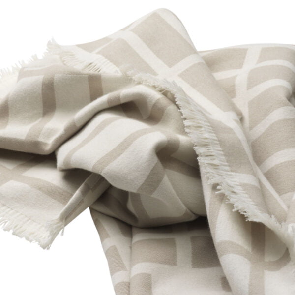 Kristina Dam Decke Off White beige 130 x 180 cm