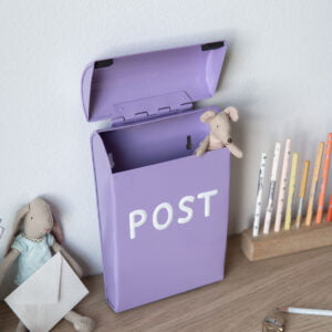 Kinderbriefkasten Lila mit name