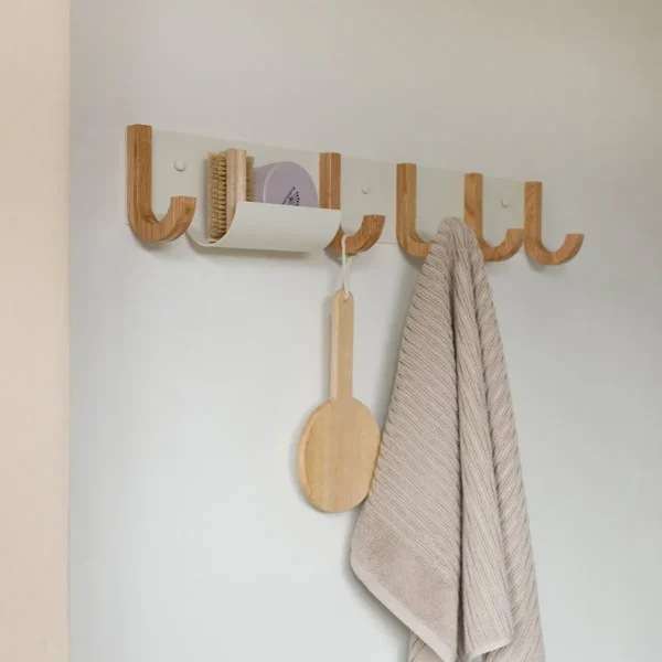 Design Letters Garderobe Jay Eiche weiß