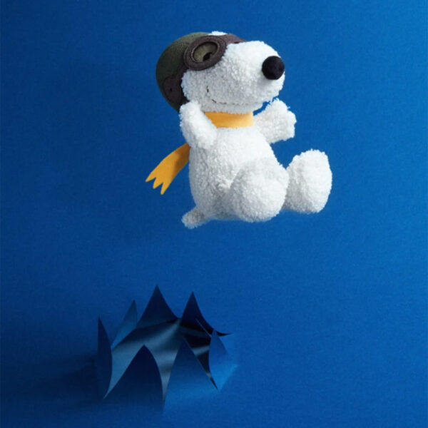 BON TON TOYS Snoopy Fliegermütze Weiß, 20 cm – Bild 4