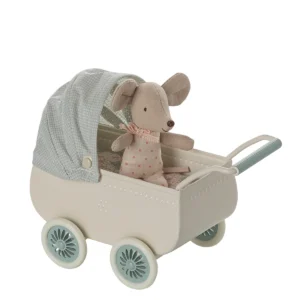 Maileg Kinderwagen Babymaus hellblau Minze 11-5103-00