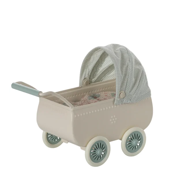 Maileg Kinderwagen Babymaus hellblau Minze 11-5103-00